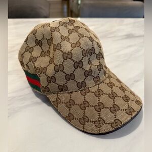 Gucci Canvas Baseball Hat